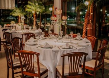 20 RESTAURANTES QUE ABREM NO NATAL E ANO NOVO