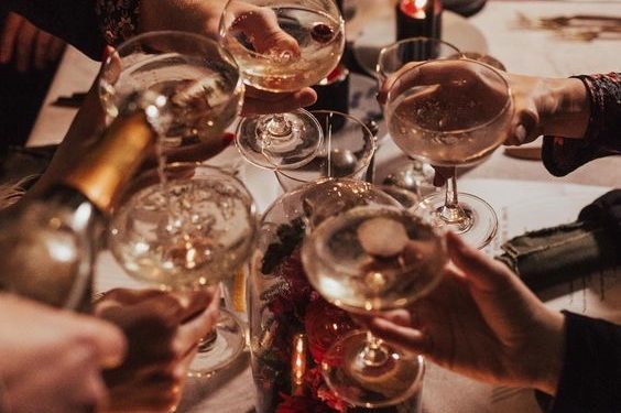 LUGARES PARA JANTAR NA NOITE CURITIBANA