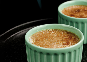 Portinhas que amamos: o famoso crème brulée do Madala Gourmet