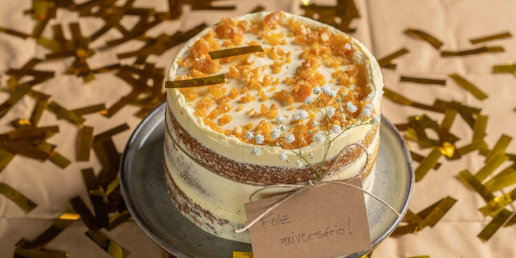 Aniversariantes ganham bolo de presente ao comemorar na Brød Bakery