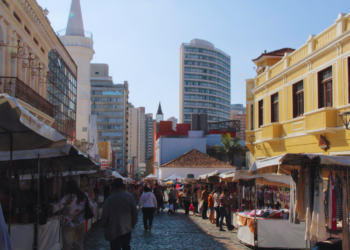 Conheça 4 feiras livres em Curitiba