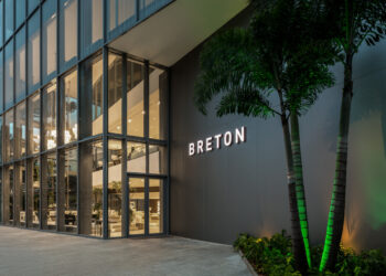 Breton Sale com até 50% OFF