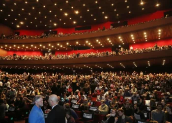 33º Festival de Curitiba vai transformar a cidade em um grande palco