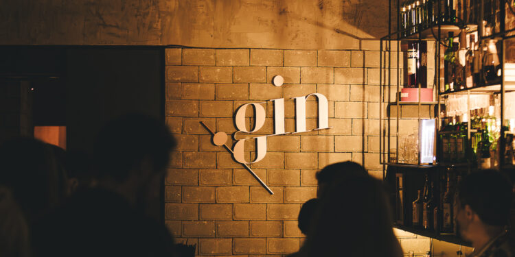 Ponto Gin recebe Henrique Wogel, do Manana Cafés, para uma noite especial de bar takeover