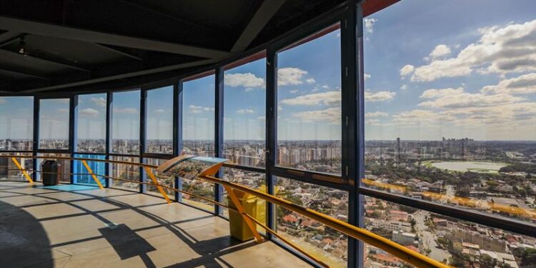 Um Tour por Curitiba: turismo, comida boa e experiências em dobro