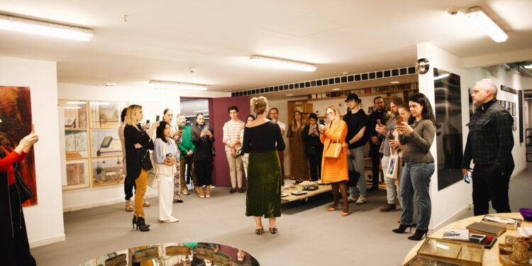 Ateliê de Guita Soifer abre as portas durante a Curitiba Art Week para visitas guiadas gratuitas