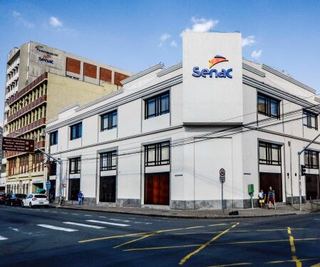 Faculdade Senac Curitiba Centro abre inscrições com super benefício para novos alunos