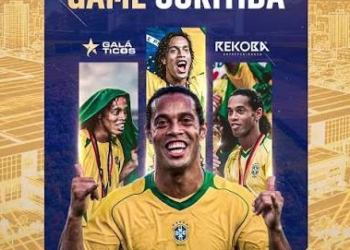 Ronaldinho Gaúcho volta a Curitiba para uma noite de magia, dribles e resenha na Arena