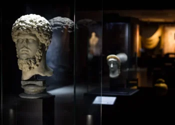 Quase 2 mil anos depois, Roma e Pompeia desembarcam em Curitiba